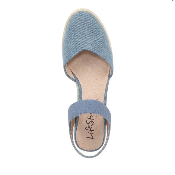 NWB Life Stride Kimmie Espadrille sandals. Size 6W. Denim Blue. - Picture 5 of 10